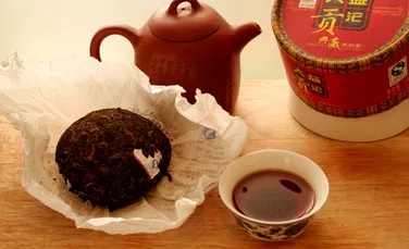 Pu-erh: ceaiul care se învechește ca vinul și poate ajunge să valoreze cât o mașină de lux