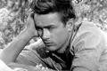 James Dean, cometa de la Hollywood. „Visați ca și cum ați trăi pentru totdeauna. Trăiți ca și cum ați muri astăzi”