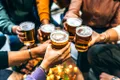 Un singur pahar de alcool pe zi crește riscul pentru 10 tipuri de cancer, avertizează un nou studiu