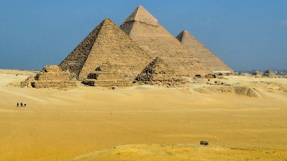 Test de cultură generală. Câte laturi are Marea Piramidă din Giza?