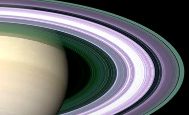 Inelele lui Saturn sunt foarte batrane