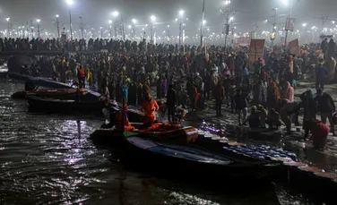 A început Kumbh Mela, cel mai mare eveniment religios din lume