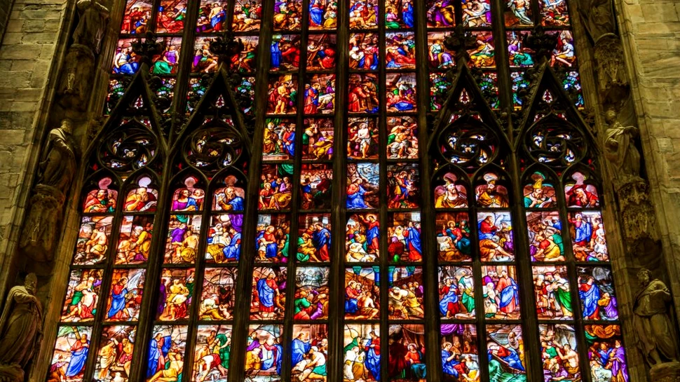 Cum a distrus un politician din Italia un vitraliu istoric valorat la 40.000 de euro?