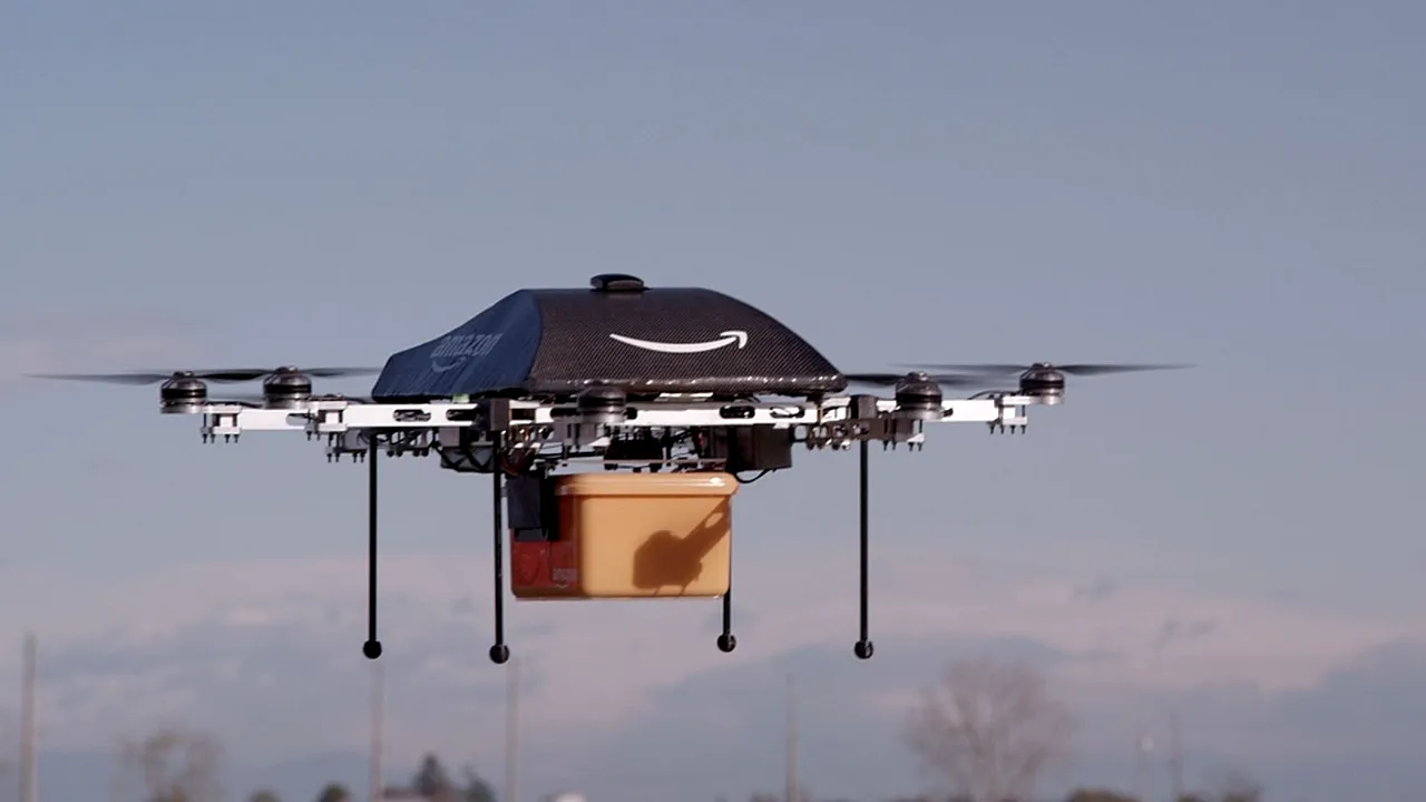 1-drona-amazon 