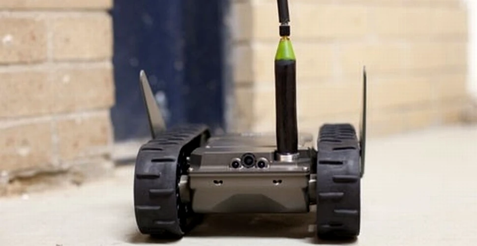 Cel mai nou robot militar: tancul de buzunar! (VIDEO)