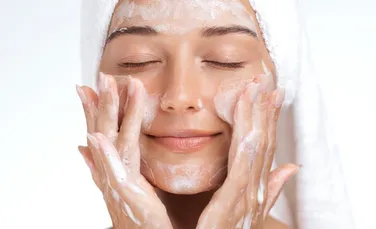 Adevărul despre retinol, ingredientul-minune împotriva îmbătrânirii pielii