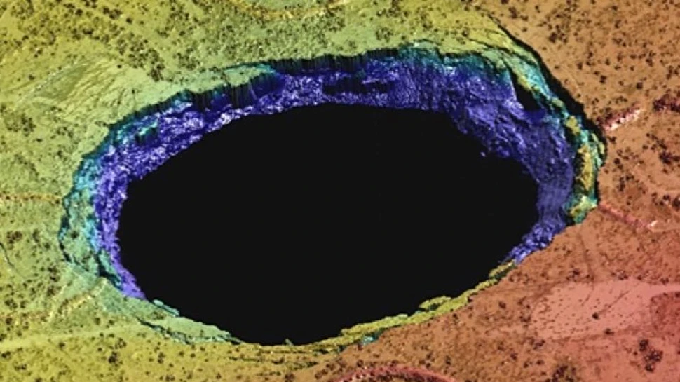 Câmpurile petroliere din Texas încep să se scufunde şi să se deschidă. Principala cauză poate fi reprezentată de exploatarea masivă de hidrocarburi