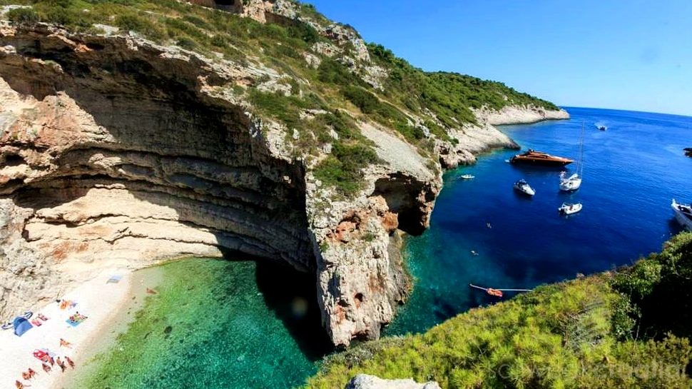 Ţara care şi-a vândut cinci insule. Acum 10 ani considerau gestul ”o ruşine naţională”