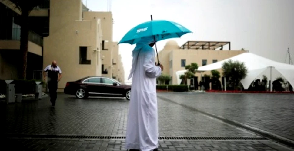 Au fost create primele ploi artificiale in desertul Abu Dhabi