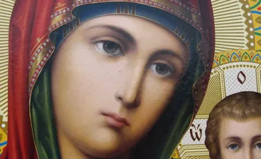 O icoana a Fecioarei Maria din Franta “plange cu lacrimi de ulei”