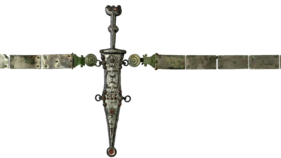 Un pumnal roman unic, descoperit în Germania, a fost readus la starea originală de către specialişti