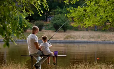 Când sunt bărbații cei mai vulnerabili după ce devin tați?