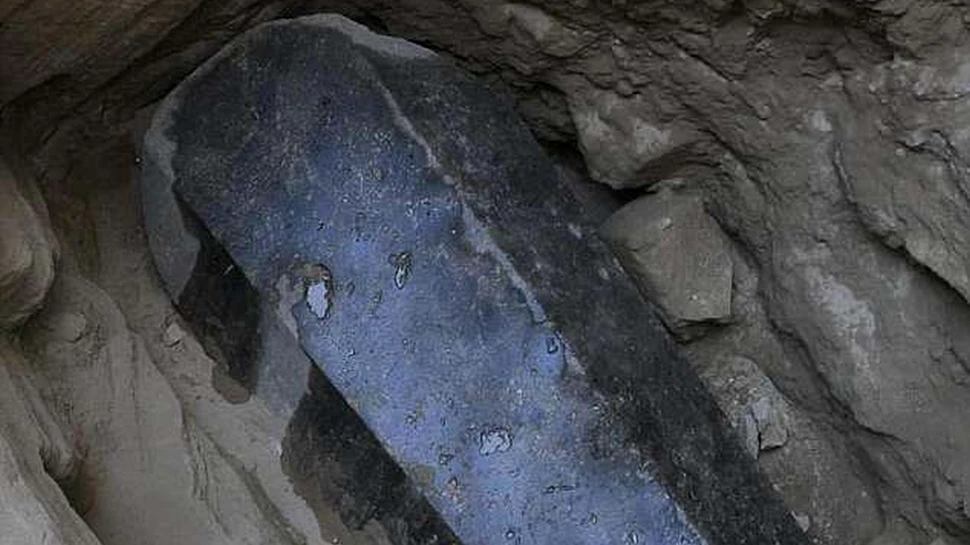 Arheologii au descoperit cel mai mare sarcofag din granit din Alexandria. Are o vechime de peste 2.000 de ani şi 2,65 metri lungime