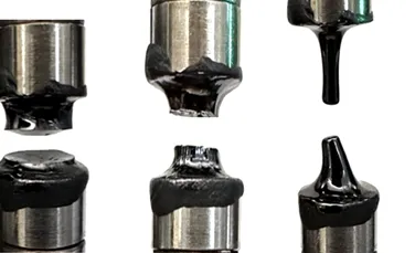 Oamenii de știință au descoperit că lichidele se pot „rupe” precum solidele