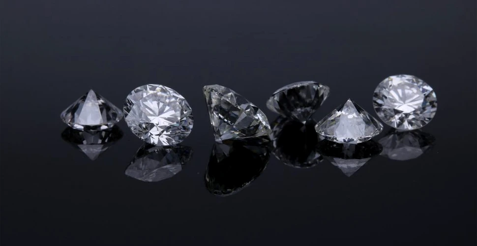 Pandora anunță că renunţă la diamantele naturale. Motivul pentru decizia companiei