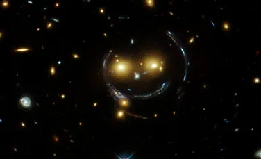Telescopul Hubble surprinde imaginea „galaxiilor zâmbitoare”