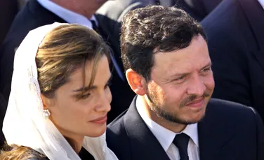 „A fi regină este supraestimat”. Regina Iordaniei: „Suntem mai puternici atunci când ascultăm”