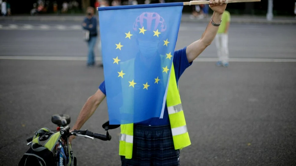 Un studiu a identificat o diferență între românii născuți după Revoluție și cei din comunism