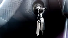 Ce faci atunci când bateria de la cheia mașinii s-a descarcat?