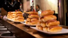 Câți hotdogi a mâncat câștigătorul unui concurs gastronomic din New York?