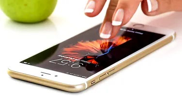 Cum rezolvi două dintre cele mai comune probleme ale iPhone-ului: bucla de repornire și ecranul negru?