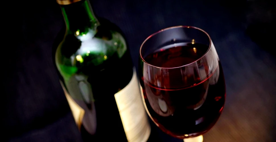 Chiar și cel mai redus consum de alcool ne poate afecta creierul – studiu de la Oxford