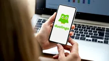 Duolingo concediază traducători în favoarea Inteligenței Artificiale