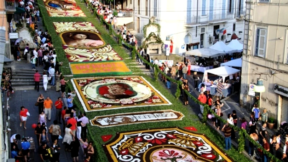 Senzationalele covoare de flori de la Festivalul Floral Genzano 2010 (FOTO)
