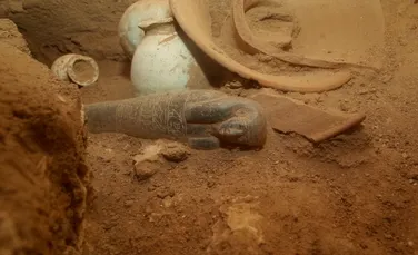 O descoperire a unui mormânt misterios din Egiptul vechi, de acum 3.400 de ani, îi contrariază pe arheologi
