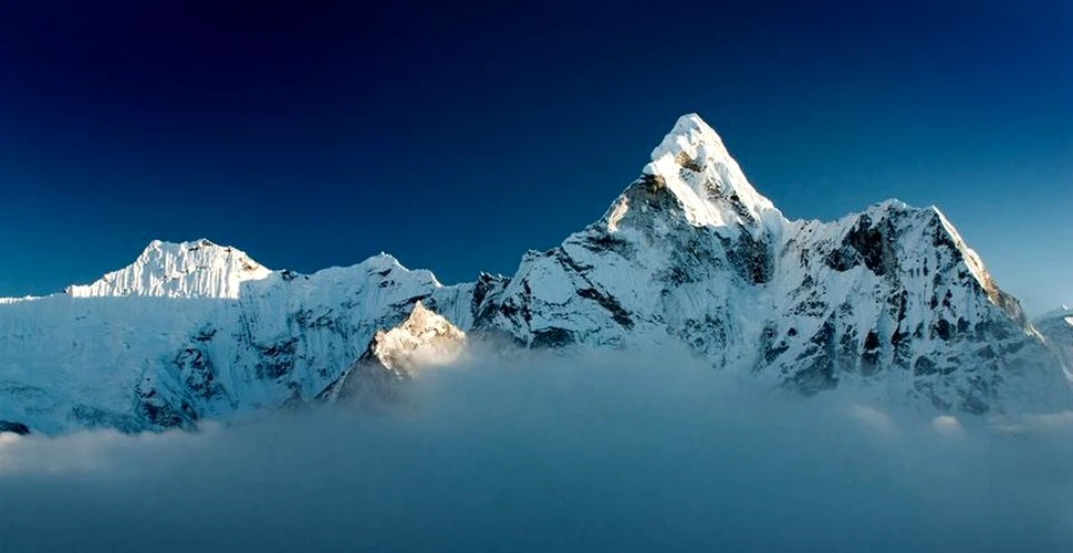 A ”intrat la apă” Everestul?