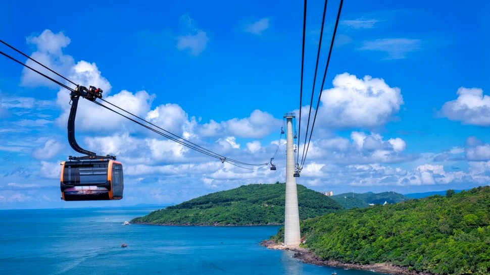 Câți kilometri traversează cea mai lungă telecabină din lume?