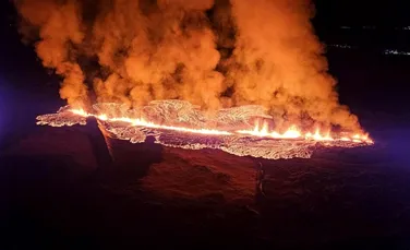 Erupție spectaculoasă în Islanda! „Nicio viață de om nu este în pericol”