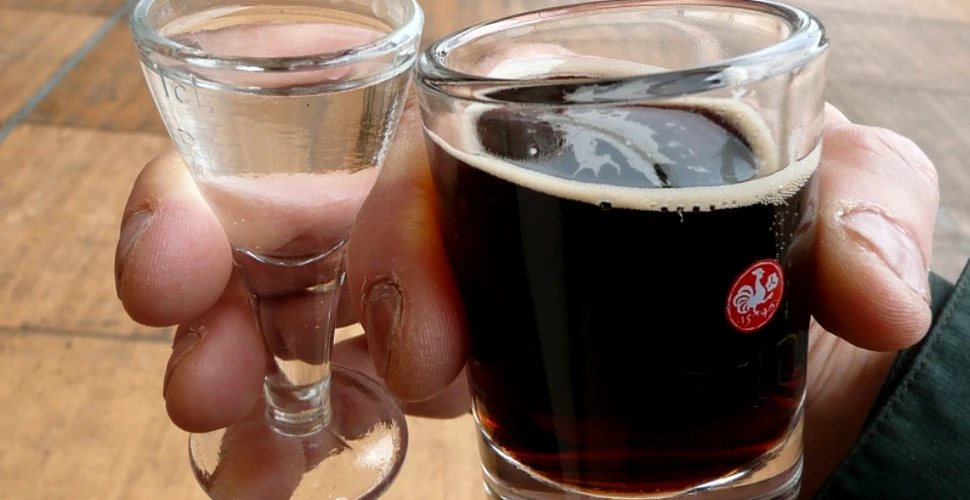 Excesul de alcool măreşte riscul apariţiei cancerului pulmonar