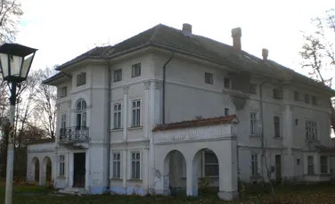 Castelul Brâncoveanu din Breaza este în pericol de a fi demolat pentru a se construi un supermarket