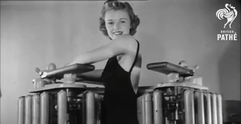 Cum îşi tonificau femeile din Al Doilea Război Mondial musculatura folosind dispozitive mecanice bizare. VIDEO