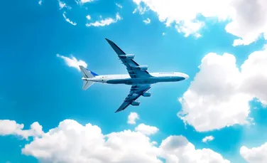 Un avion de la Lufthansa cu peste 200 de oameni la bord a zburat fără pilot timp de 10 minute