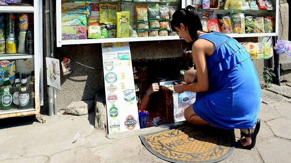 Klek: Magazinele bulgăreşti înfiinţate la subsolul blocurilor