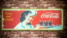 Astăzi se împlinesc 139 de ani de când lumea a făcut cunoștință cu băutura Coca-Cola