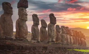 Statuile moai de pe Insula Paștelui, probabil cei mai misterioși monoliți din lume