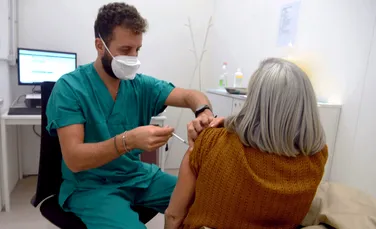 Italia elimină interdicțiile impuse angajaților nevaccinați din sistemul medical