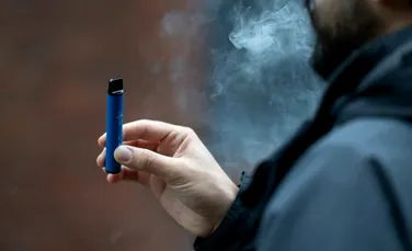Bărbații tineri care vapează ar putea fi expuși unui risc mai mare de boli de inimă
