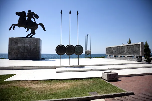 Statuia omagială a lui Alexandru Macedon din Thessaloniki