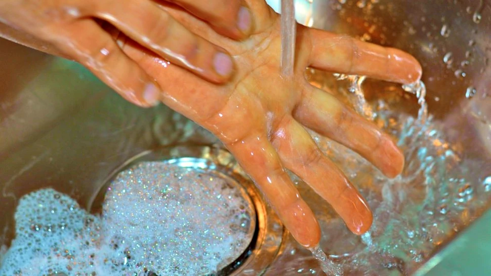 Care este, de fapt, cel mai bun dezinfectant din lume pentru uzul extern pe timp de pandemie de coronavirus