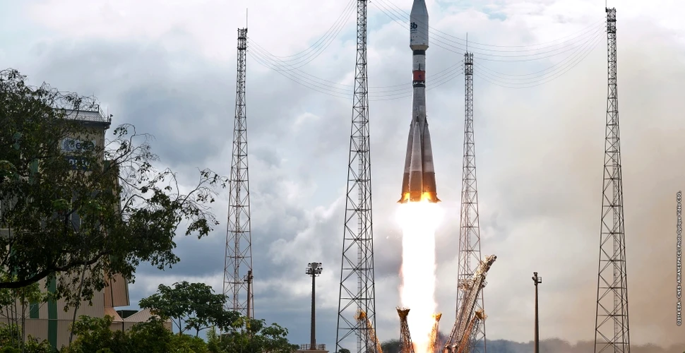 O rachetă Soyuz, care are la bord doi sateliţi din reţeaua Galileo, a decolat din Guyana franceză