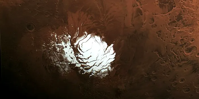 Astronomii au descoperit noi dovezi ale apei lichide sub calota polară sudică a lui Marte