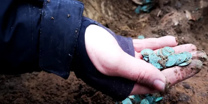 Monede de aur medievale au fost descoperite la o fermă din Ungaria