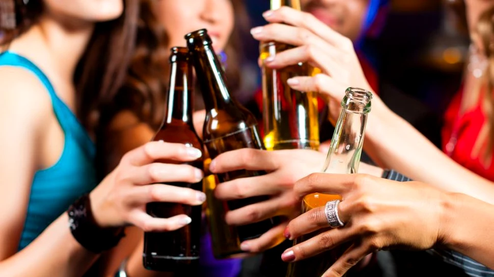 Ce afecţiune se poate declanşa dacă bei prea mult alcool