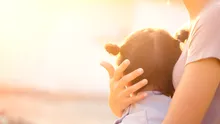 Câți ani de închisoare a primit o mamă care și-a ucis fiicele de 15 și 5 ani?