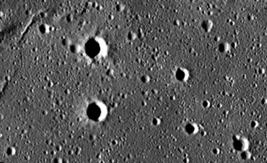 Vulcanii au zguduit partea nevazuta a Lunii