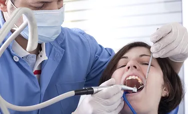 Găurirea şi plombarea dinţilor poate fi evitată, iar stresul provocat de sunetul strident din cabinetului stomatologului va deveni istorie